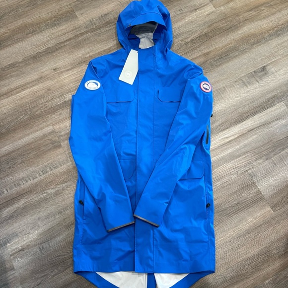 Canada Goose Seawolf Windbreaker Zip Up Rain Jacket in PBI Royal Blue